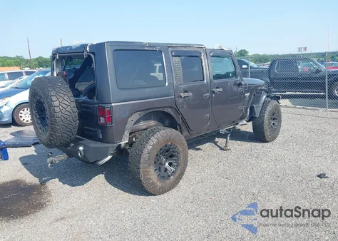 2016 Jeep Wrangler Unlimited Freedom from USA, damaged, VIN 1C4BJWDG9GL211030